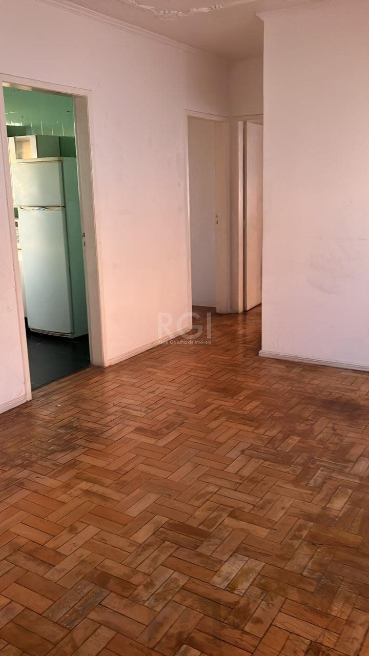 Apartamento de 2 dormitórios no bairro Passo d´Areia — foto 10