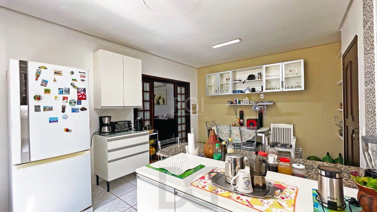 Casa 4 Suítes e 6 vagas de garagem no bairro Jardim Itu — foto 51