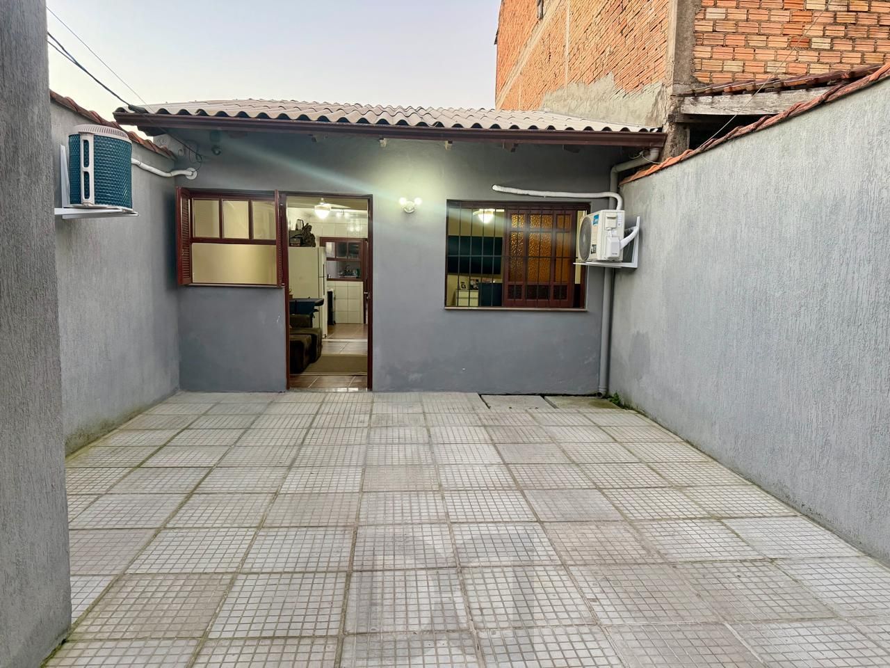 Casa mobiliada dois dormitórios e vaga no bairro Hipica. — foto 3