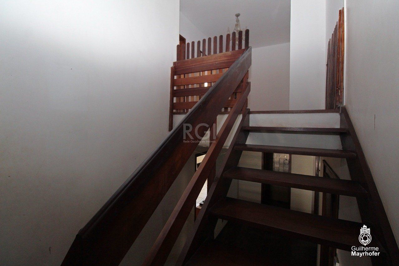 Casa para Venda - 526.64m², 4 dormitórios, sendo 2 suites, 4 vagas - Teresópolis — foto 12