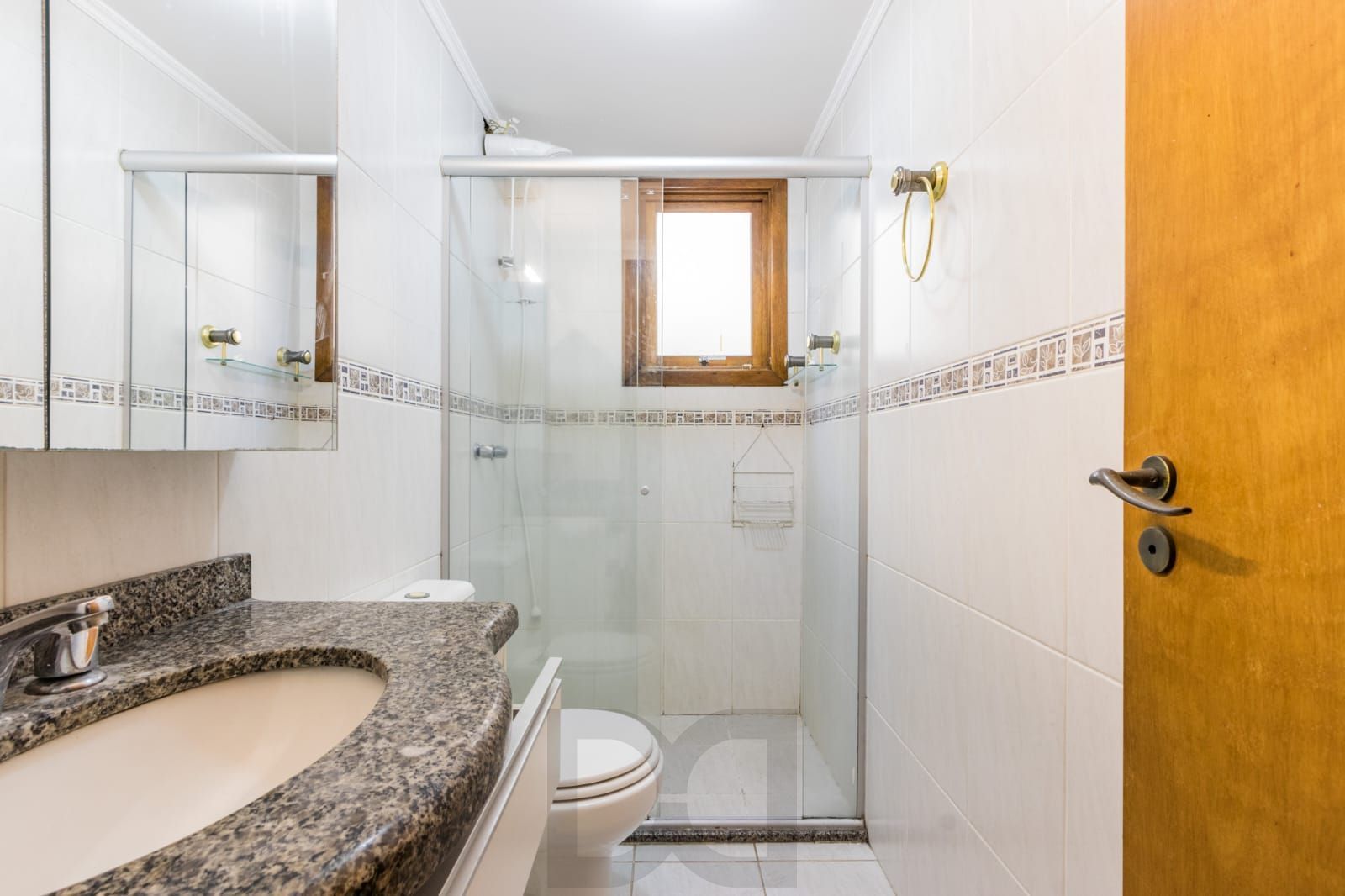 Casa para Venda - 227.93m², 3 dormitórios, 1 suite, 2 vagas - Chácara das Pedras — foto 2