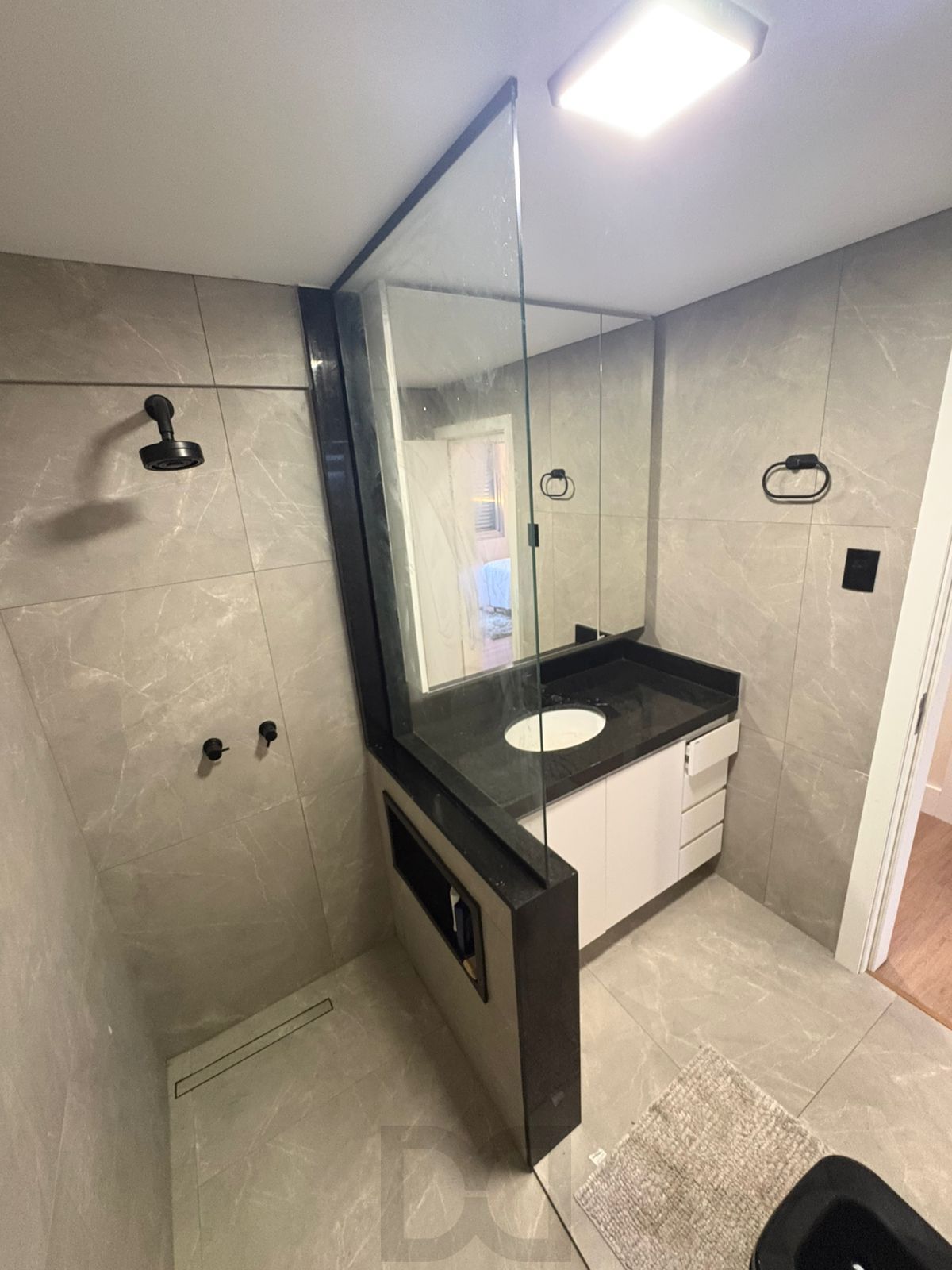 Apartamento com 02 quartos (01 suíte) no Bairro Cidade Baixa em Porto Alegre — foto 15