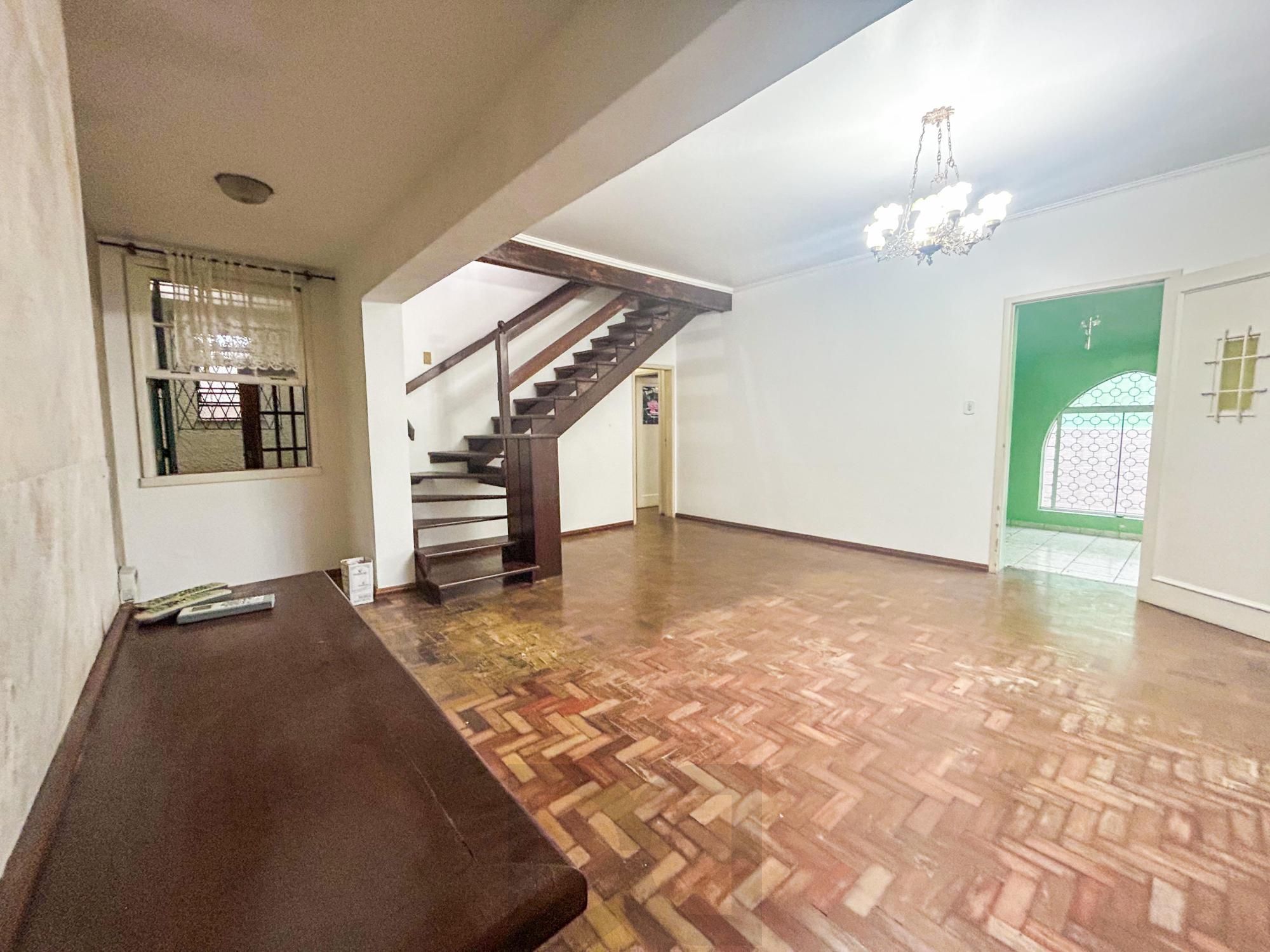 Casa Residencial com 3 Quartos, sendo 1 suíte e 3 Banheiros, no Bairro Santa Teresa em Porto Alegre, RS — foto 8