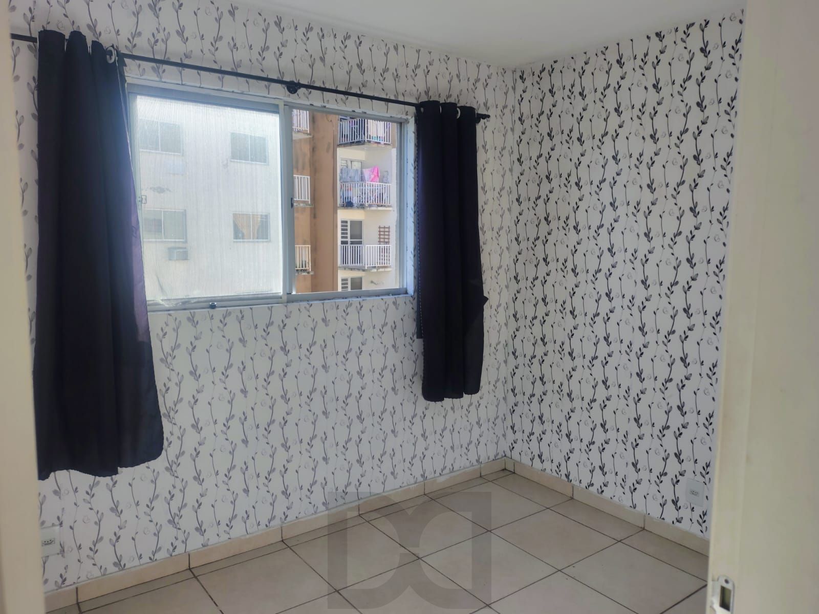 Apartamento de 2 dormitórios , sacada ,salão de festas com churrasqueira , portaria virtual , 1 vaga de garagem rotativa ! — foto 9