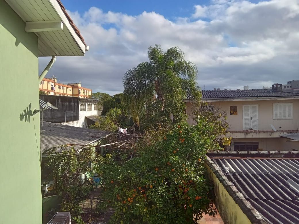 Casa sobrado Comercial e Residencial de 4 dormitórios e 6 banheiros e 5 vagas de garagem — foto 32