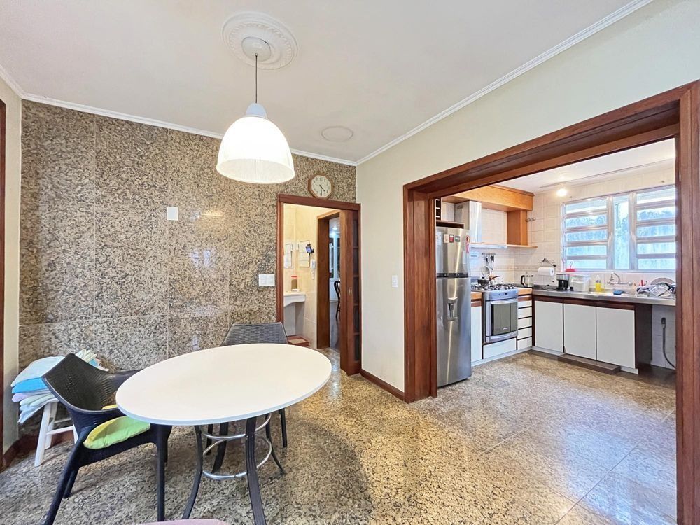 Casa semimobiliada com 5 dormitórios, piscina e 3 vagas no Camaquã Porto Alegre — foto 28