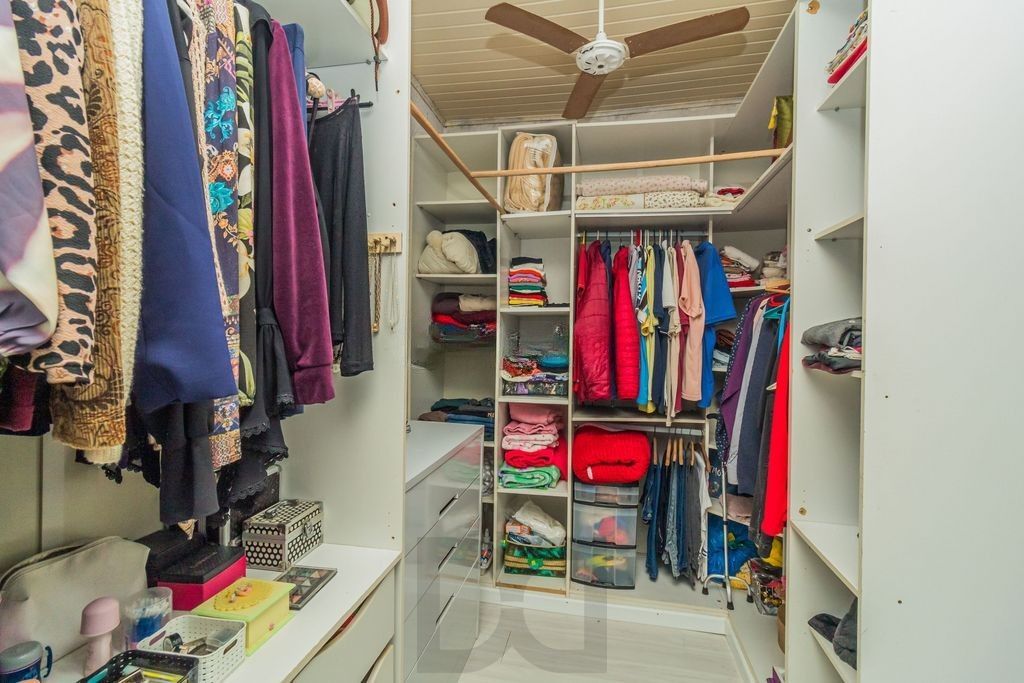 CASA 03 dormitórios, 2 suítes, 216m² privativos com piscina no BAIRRO MEDIANEIRA — foto 8