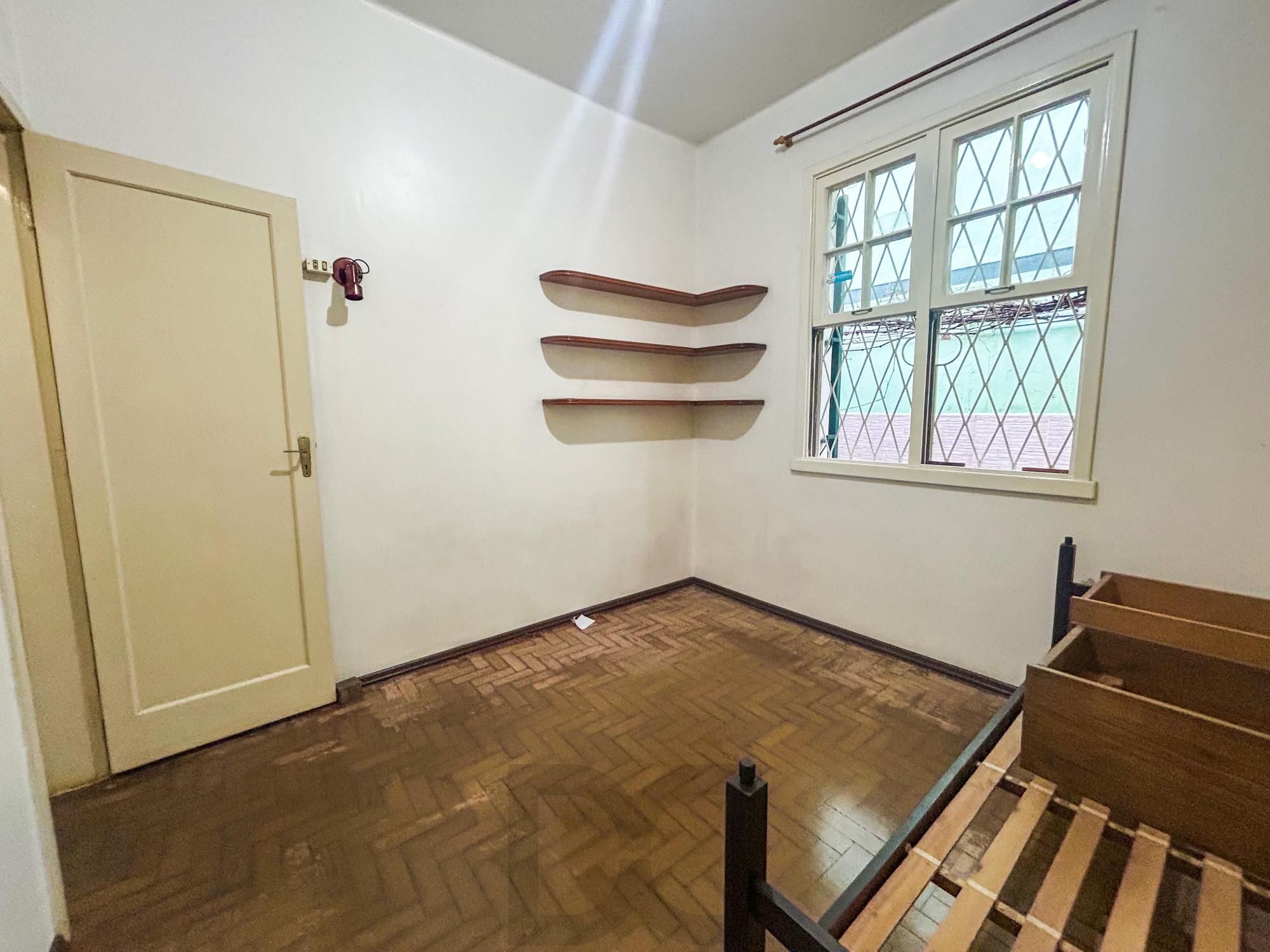 Casa Residencial com 3 Quartos, sendo 1 suíte e 3 Banheiros, no Bairro Santa Teresa em Porto Alegre, RS — foto 38