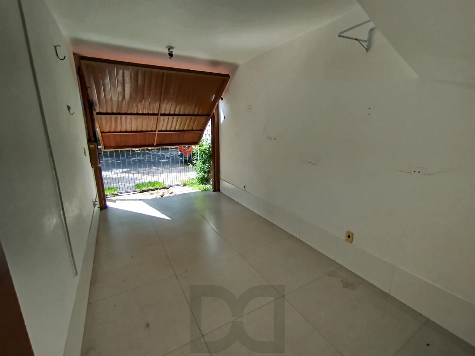 Casa com 03 quartos e 01 vaga no Bairro Cristal — foto 10