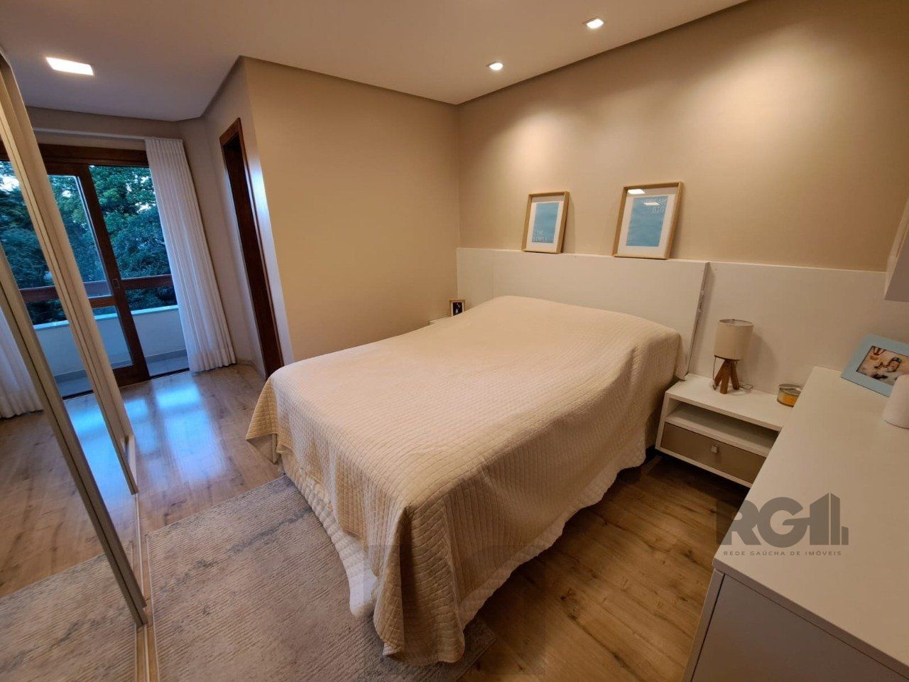 Casa em Condomínio com 03 quartos e 02 vagas no Bairro Nonoai — foto 41