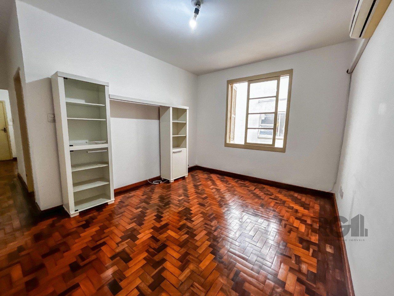 Apartamento com 3 quartos, 1 suíte, no bairro Rio Branco, Porto Alegre/RS — foto 2