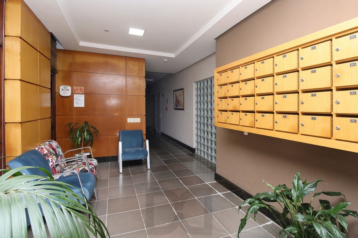 Apartamento 2 Quartos sendo com suíte Bairro Floresta Porto Alegre — foto 32