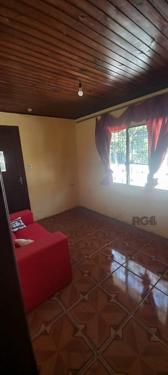 Oportunidade na zona sul, terreno com duas casas, 03 dormitórios e cozinha com churrasqueira. — foto 3