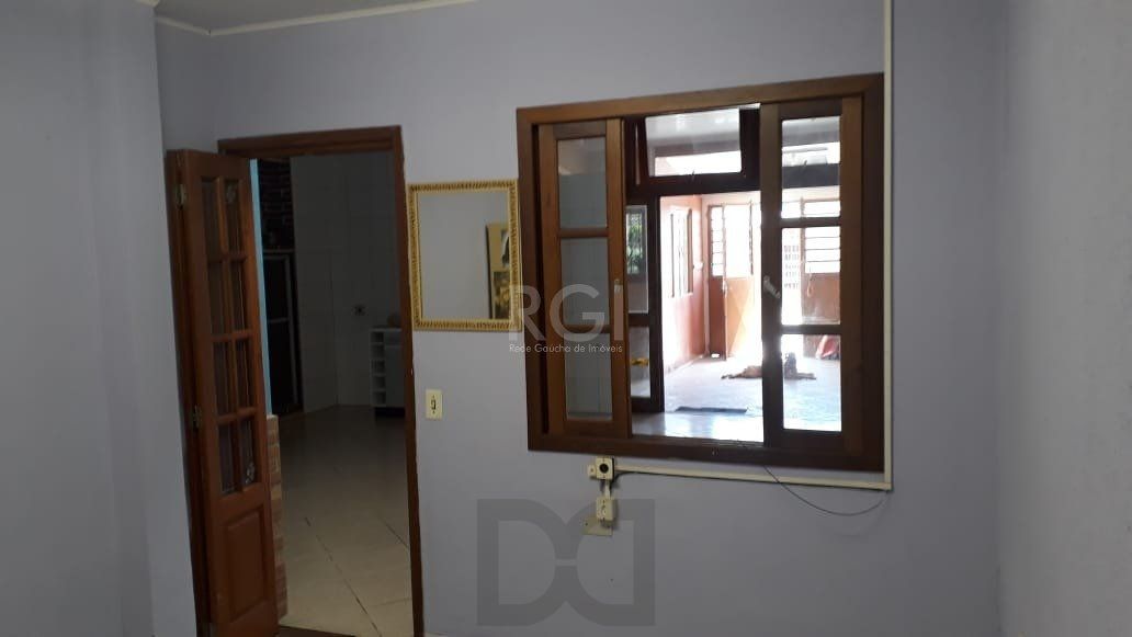 Casa para Venda - 121m², 3 dormitórios, sendo 1 suites, 2 vagas - Restinga — foto 8