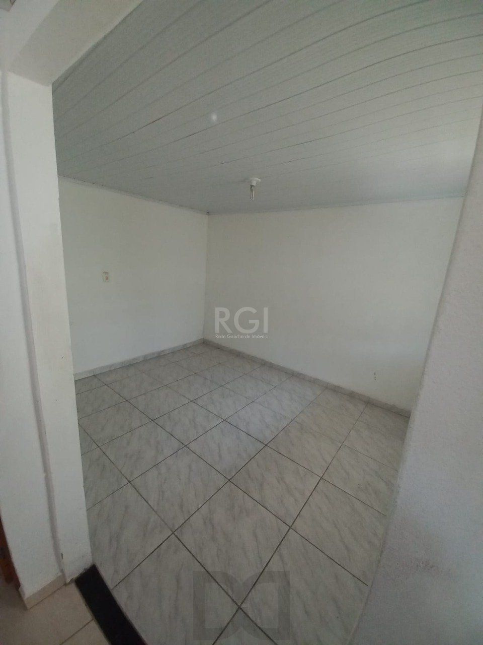Duas casas no mesmo terreno no bairro Rubem Berta — foto 10