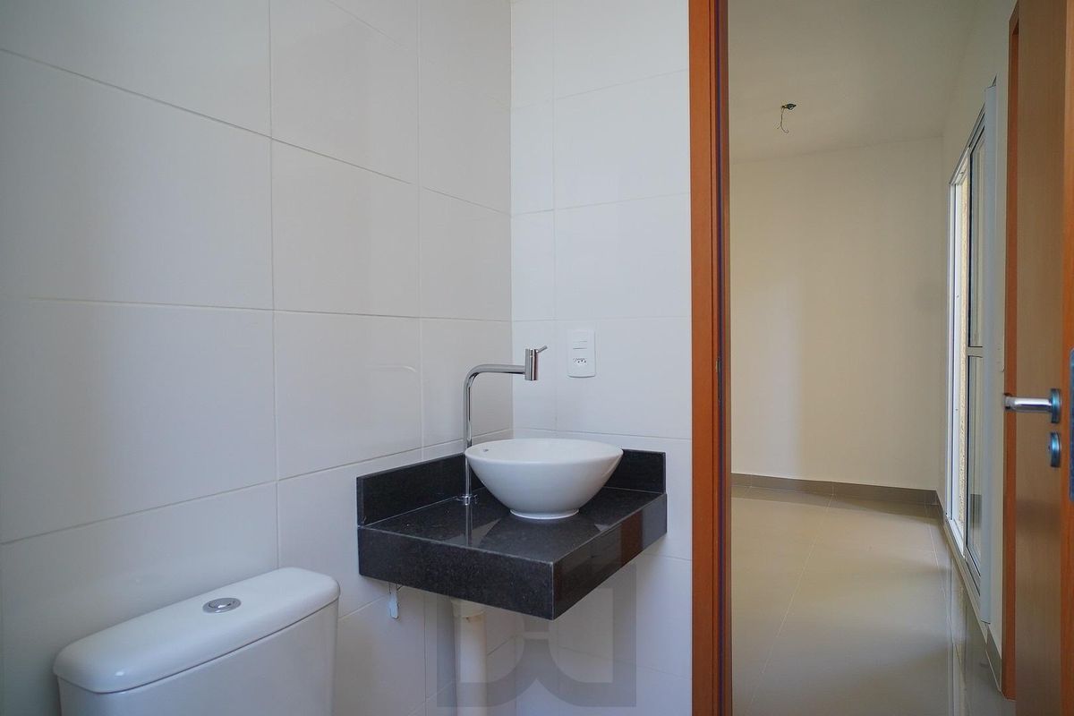 Apartamento com 02 quartos e 01 vaga no Bairro Costa e Silva em Porto Alegre — foto 18