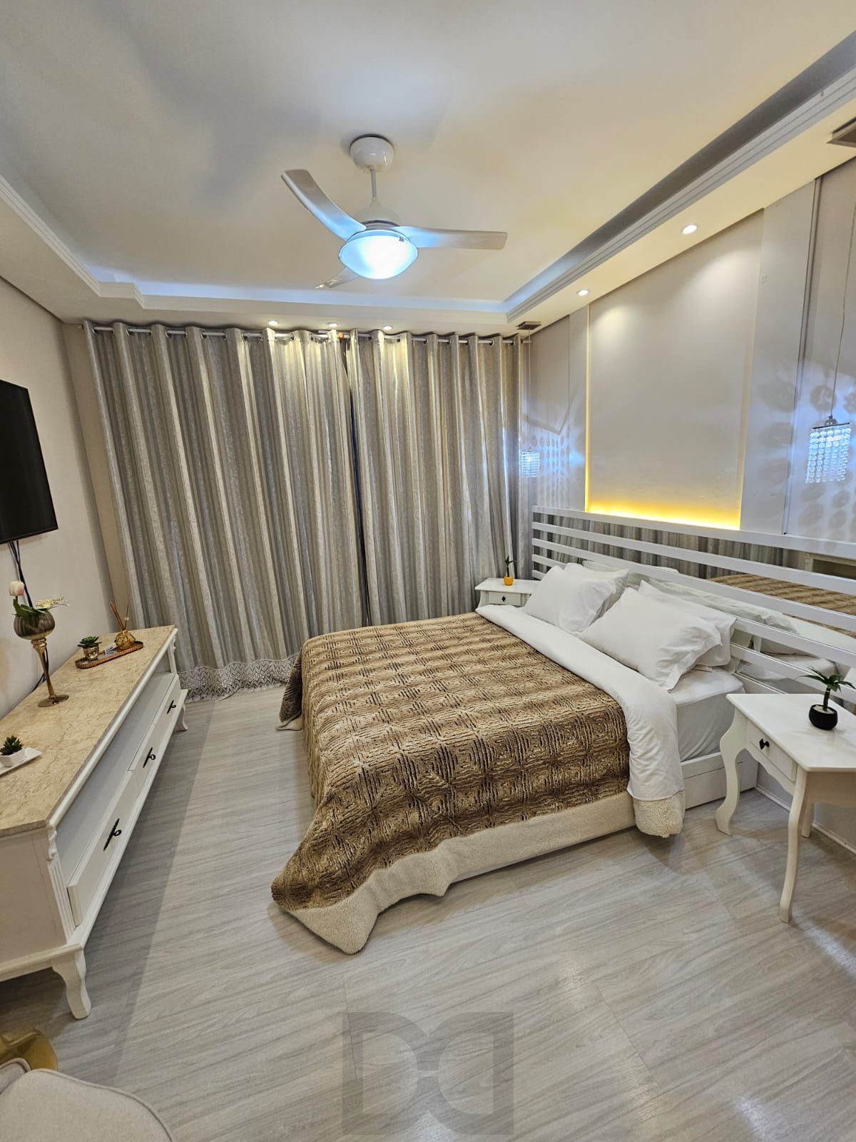 Apartamento com 02 quartos e 01 vaga no Centro Histórico de Porto Alegre — foto 2