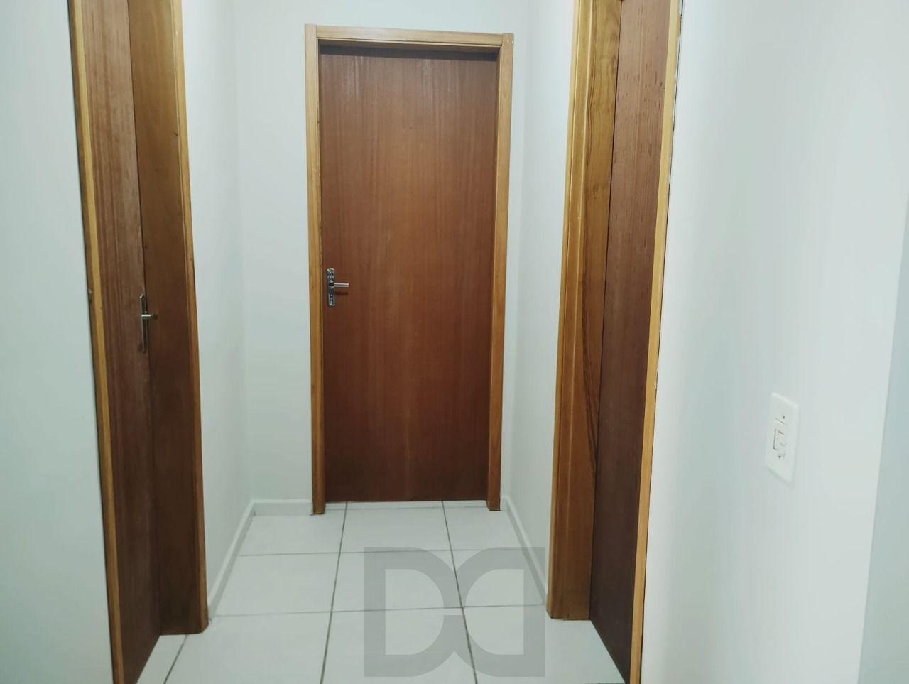 Apartamento de 2 dormitórios com vaga e portaria 24 horas ! — foto 15