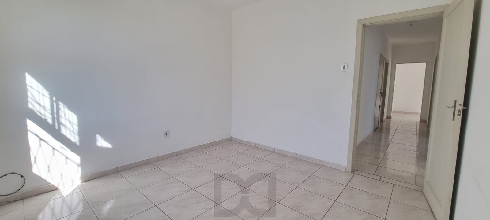 Quarto 2: 12,24m²