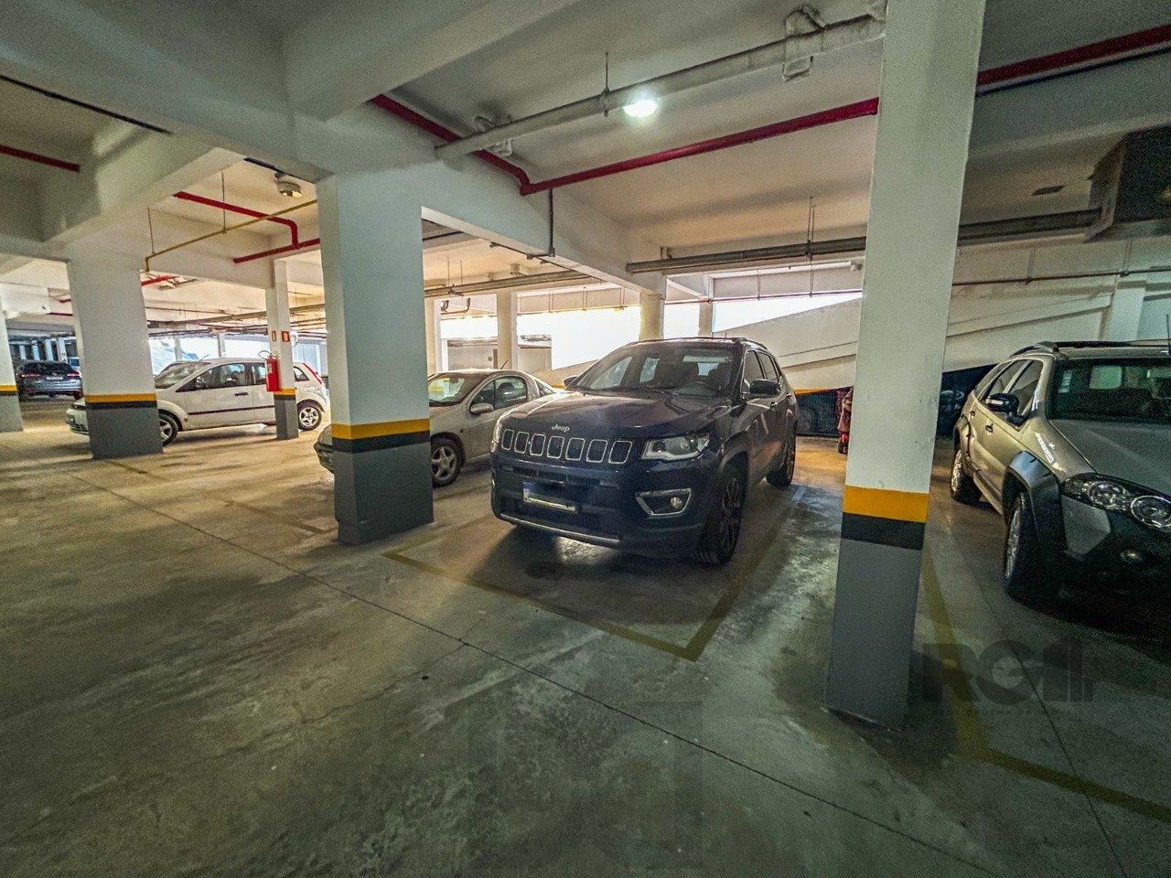 Cobertura, 3 dormitórios, sendo 1 suíte, 3 vagas - Tristeza — foto 43