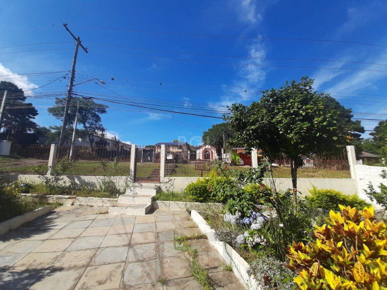 Casa para Venda - 495m², 2 dormitórios, sendo 1 suites, 4 vagas - Belém Velho, Porto Alegre — foto 2
