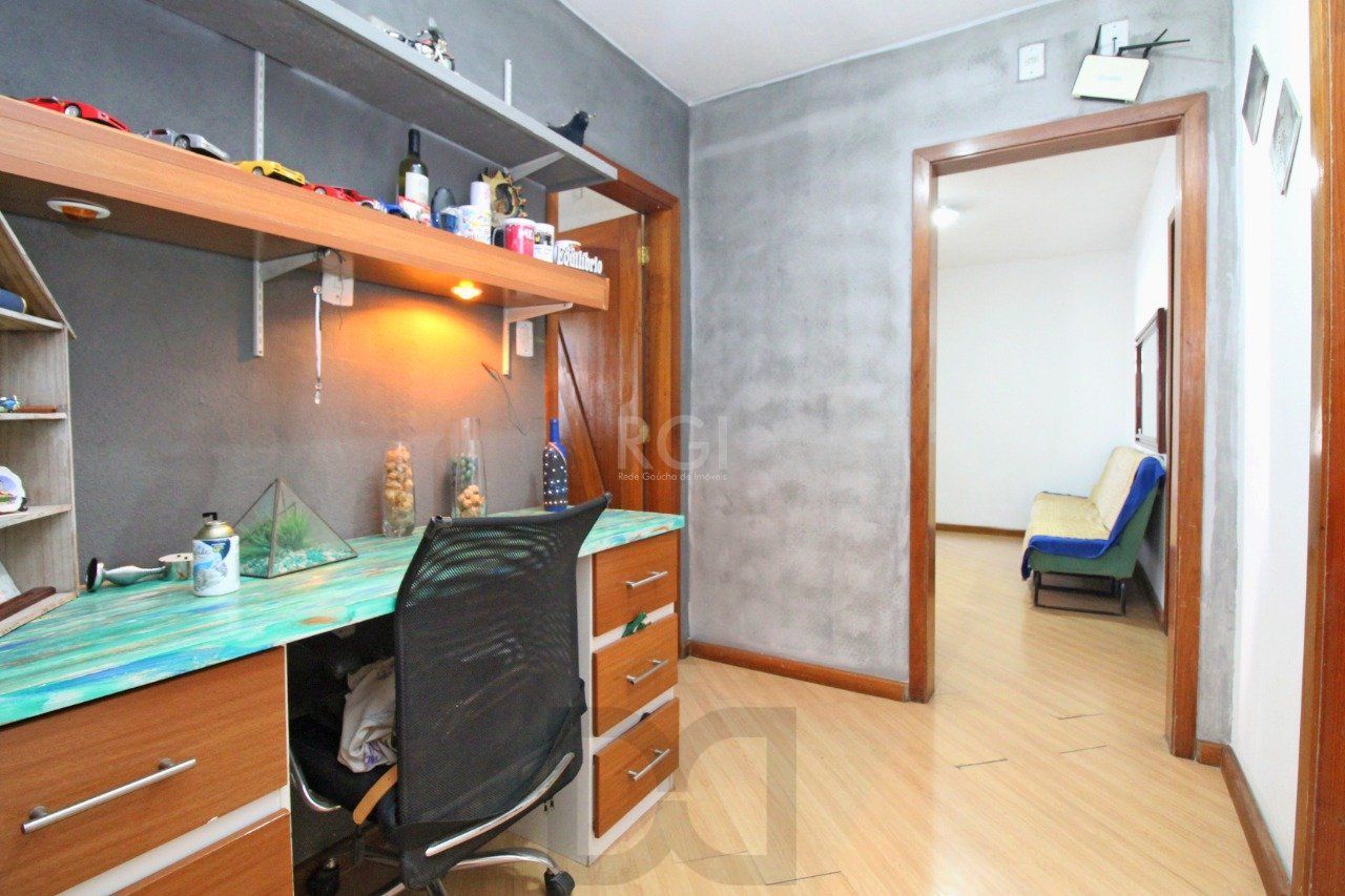 Casa 5 dormitórios, 1 suíte, 2 vagas de garagem, no bairro Camaquã, Poa/RS. — foto 24