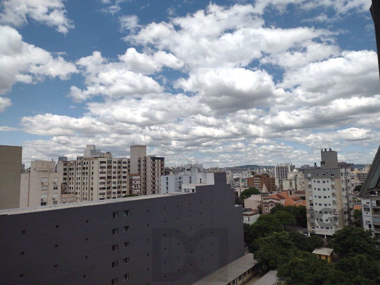 Ótimo apartamento 01 dormitórios com 53,50 m² - com churRasqueira no CENTRO HISTÓRICO — foto 10