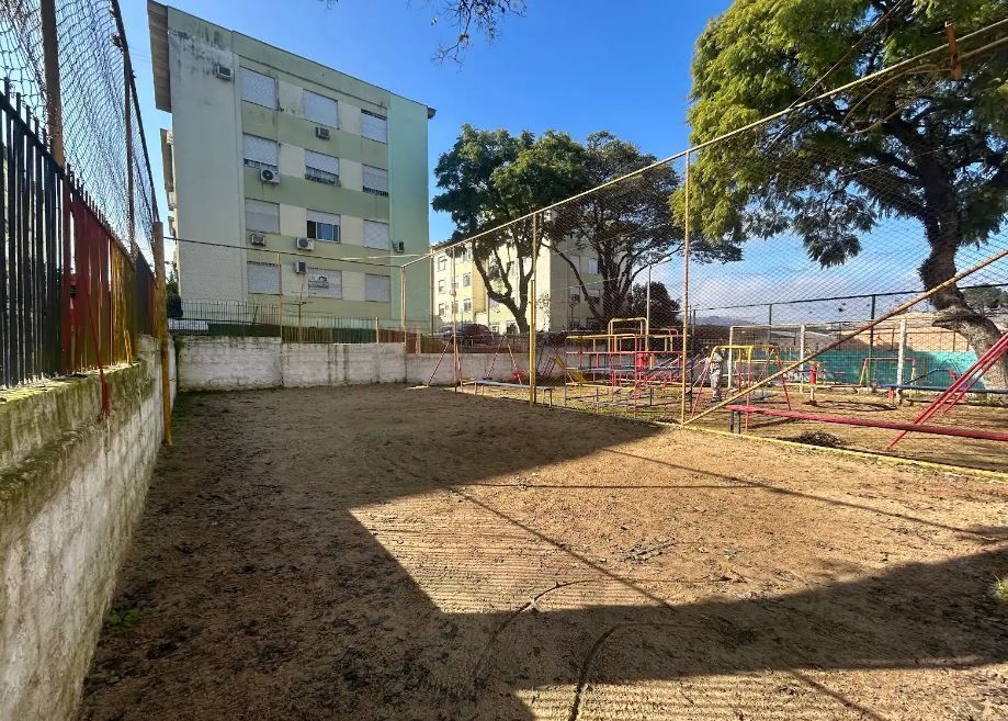 Apartamento com 3 dormitórios no bairro Vila Nova em Porto Alegre/RS — foto 18
