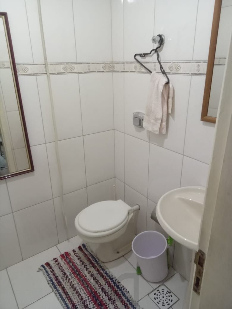 Casa sobrado Comercial e Residencial de 4 dormitórios e 6 banheiros e 5 vagas de garagem — foto 13