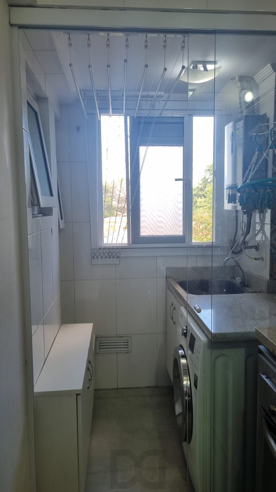 Apto 3 quartos/com 1 suite e vaga coberta no bairro Cavalhada — foto 15