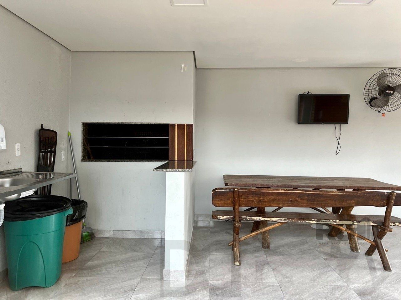 Apartamento 2 dormitórios mobiliado no bairro Partenon. — foto 24