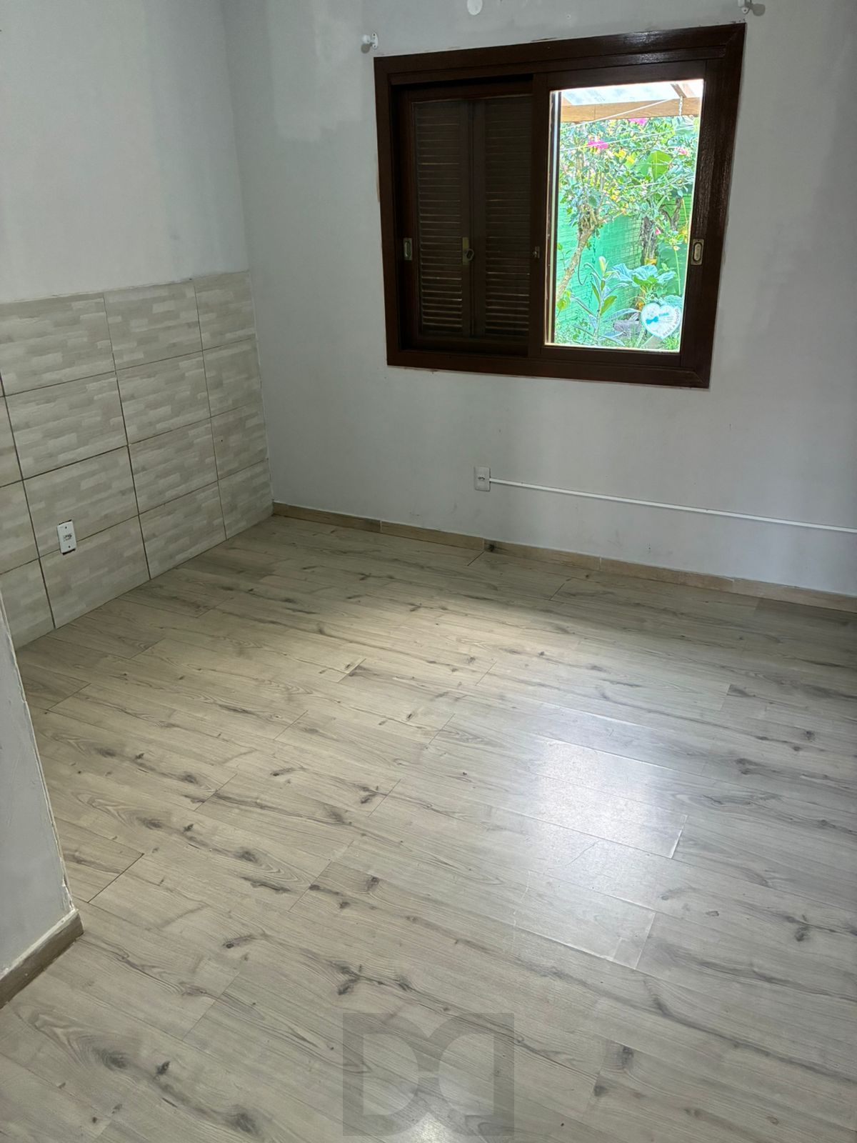 Casa com 02 quartos e 01 vaga no Bairro Hípica em Porto Alegre — foto 2