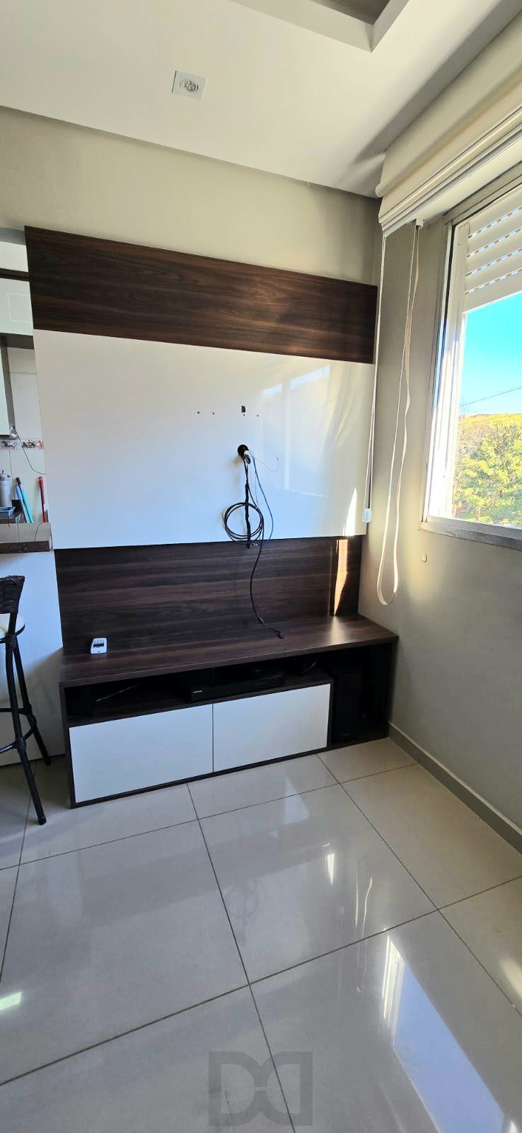 ótimo apartamento, 02 dormitórios, totalmente reformado e semimobiliado, com churrasqueira no Bairro Santa Tereza - 02 vagas de garagem — foto 11
