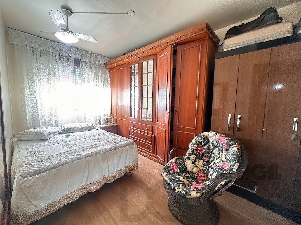 Apartamento a venda, dois dormitórios mobiliado no bairro Cristal. — foto 22