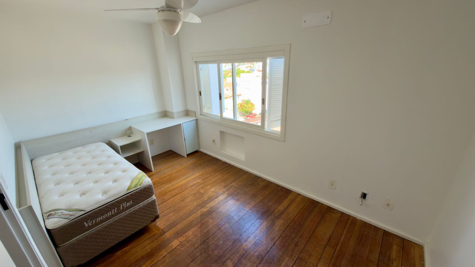 Casa com 02 quartos e 02 vagas no Bairro Jardim Itu em Porto Alegre — foto 23