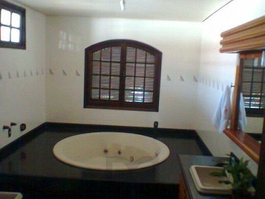 Mansão com 05 Quartos no Bairro Partenon — foto 18