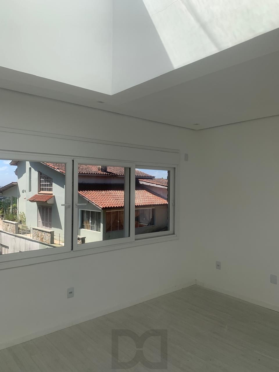 Casa com 3 dormitórios e suíte à Venda no Bairro Medianeira - Porto Alegre/RS — foto 47