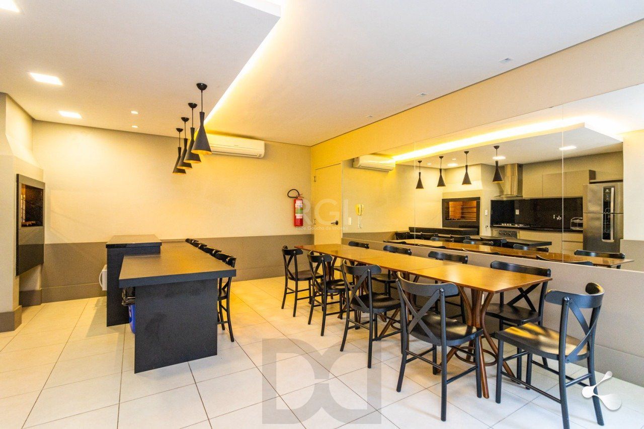 195m churrasqueira, 3 suites, 4 vagas semimobiliado no bairro Rio Branco, Poa/RS — foto 42