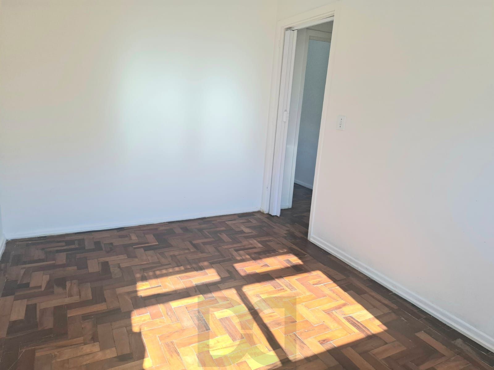 Apartamento de 02 dormitórios no Bairro Camaquã em Porto Alegre- RS — foto 22
