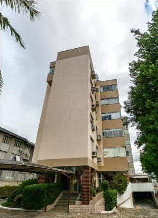 Apartamento com 02 quartos e 01 vaga coberta no Bairro Menino Deus, Porto Alegre — foto 1