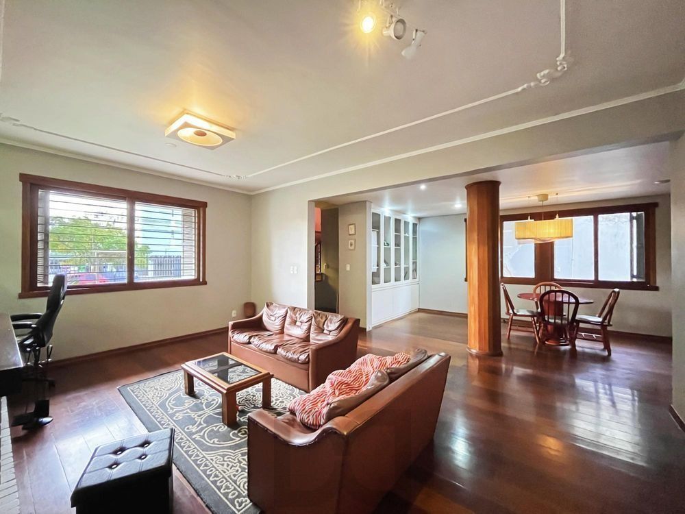 Casa semimobiliada com 5 dormitórios, piscina e 3 vagas no Camaquã Porto Alegre — foto 8