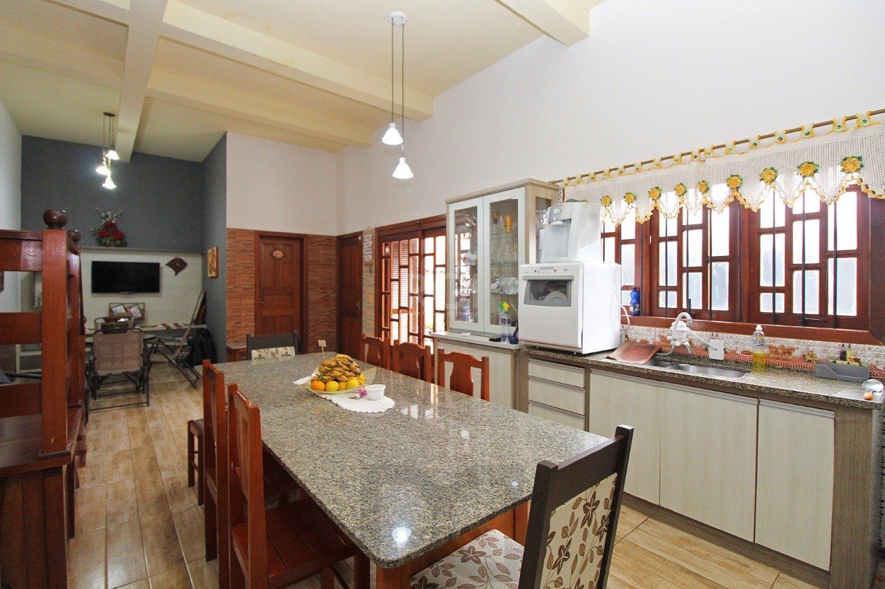 Casa para Venda - 339m², 3 dormitórios, 2 vagas - Vila Nova, Porto Alegre — foto 22