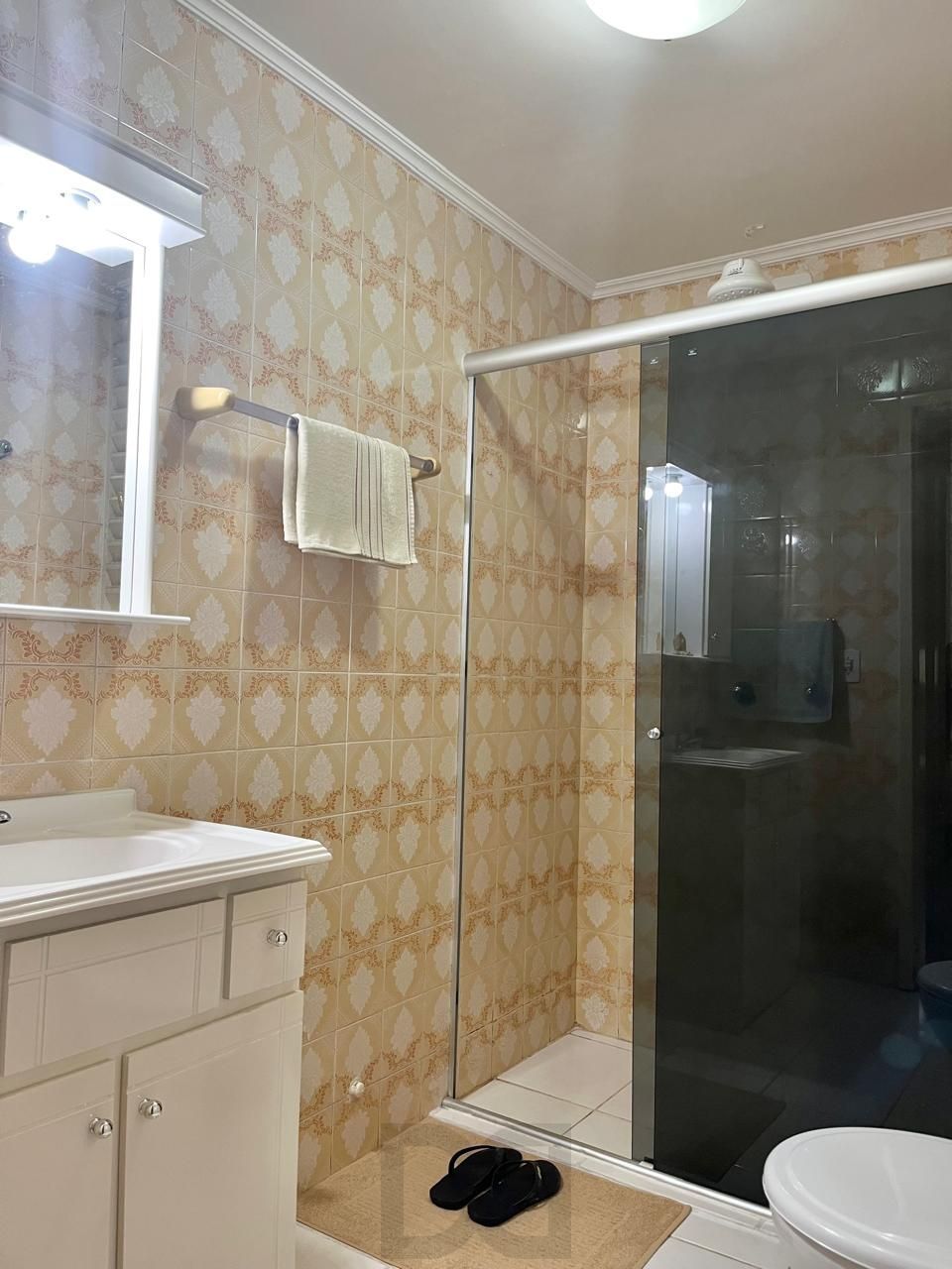 Apartamento a venda no bairro Cristal composto de dois dormitórios — foto 8