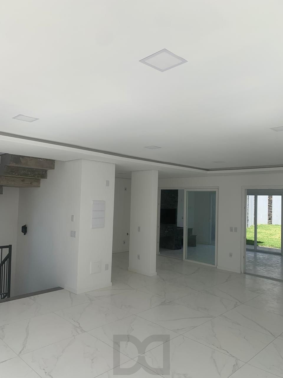 Casa com 3 dormitórios e suíte à Venda no Bairro Medianeira - Porto Alegre/RS — foto 16