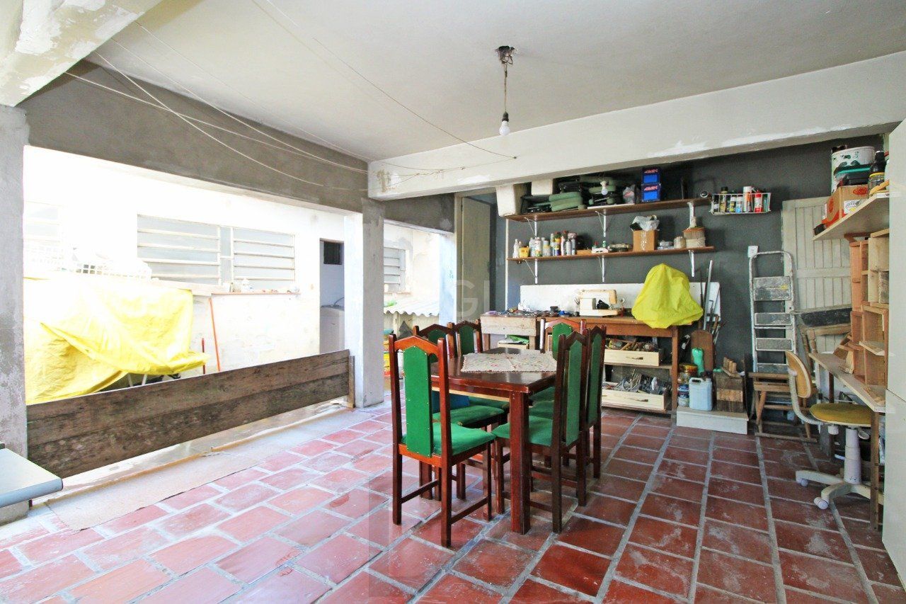 Casa 5 dormitórios, 1 suíte, 2 vagas de garagem, no bairro Camaquã, Poa/RS. — foto 35