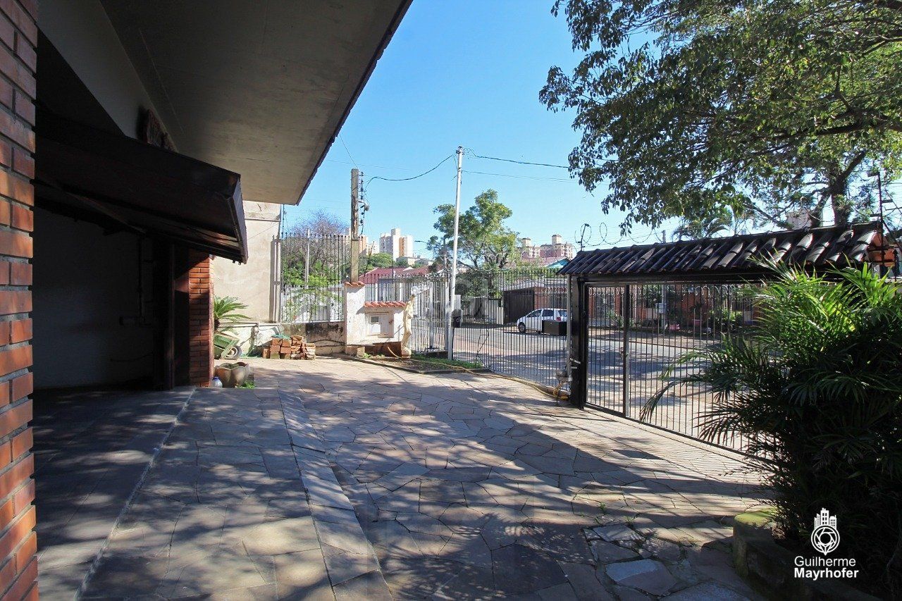 Casa para Venda - 526.64m², 4 dormitórios, sendo 2 suites, 4 vagas - Teresópolis — foto 34