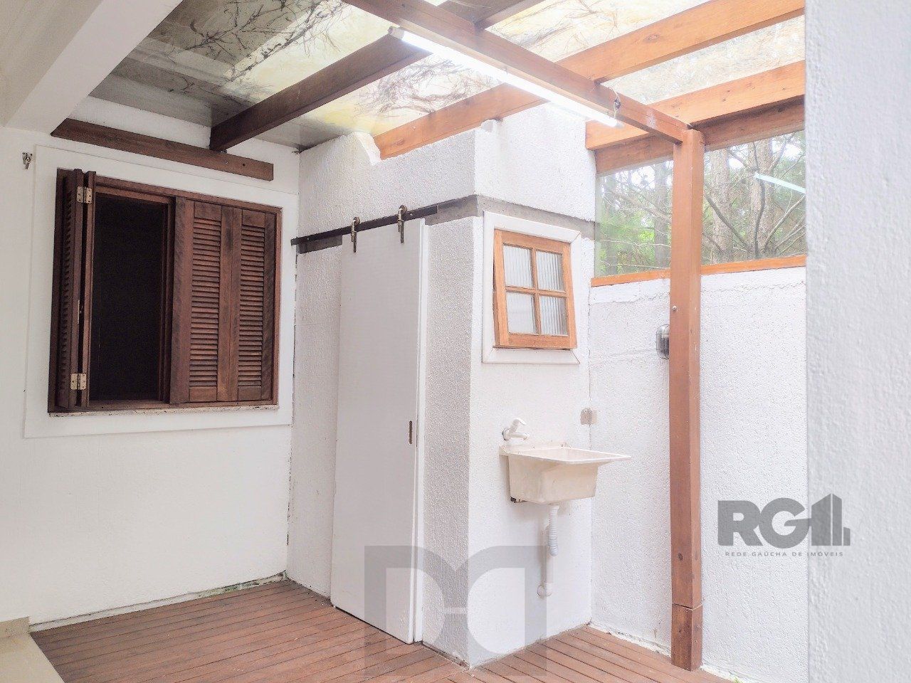 CASA TÉRREA - 2 DORMITÓRIOS, ÁREA COBERTA COM CHURRASQUEIRA , TERRAÇO - 02 VAGAS — foto 18