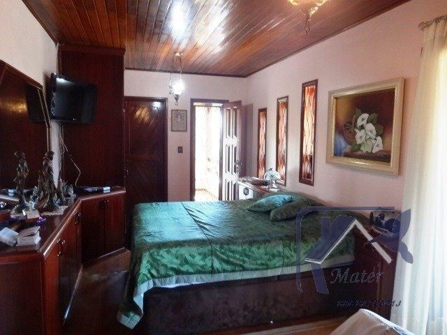 Casa para Venda - 318m², 4 dormitórios, sendo 1 suites, 4 vagas - Cavalhada — foto 13