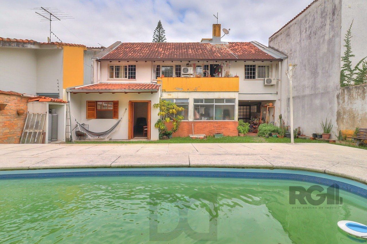 Casa a venda composta de 4 dormitórios no bairro Jardim Isabel em Porto Alegre — foto 34