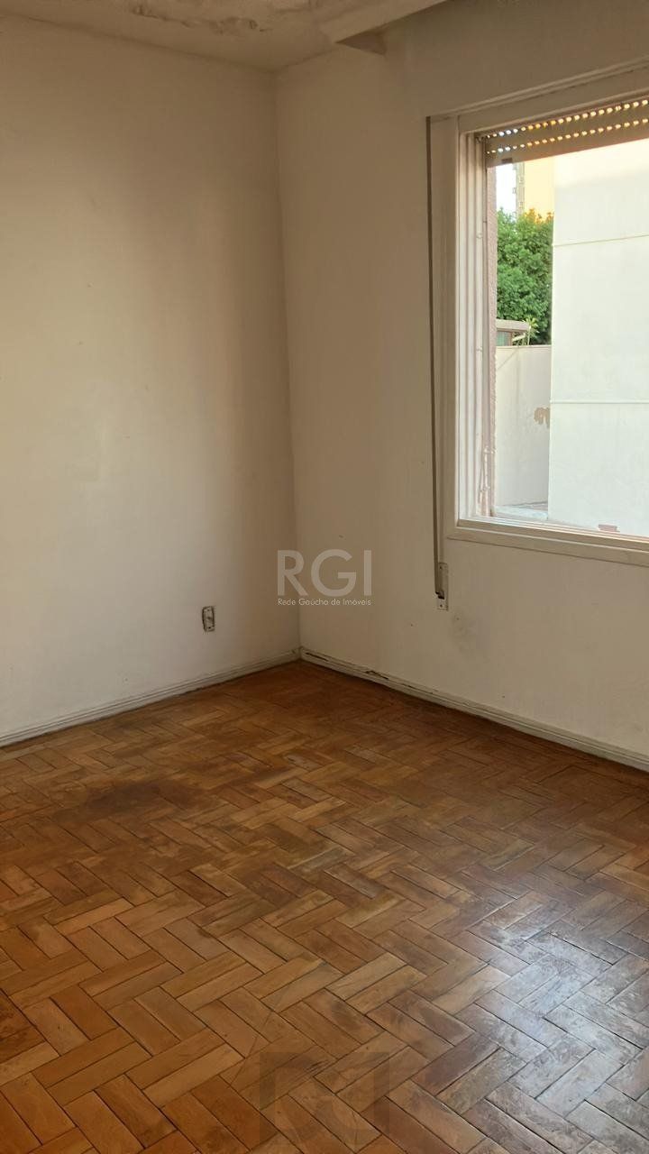 Apartamento de 2 dormitórios no bairro Passo d´Areia — foto 11